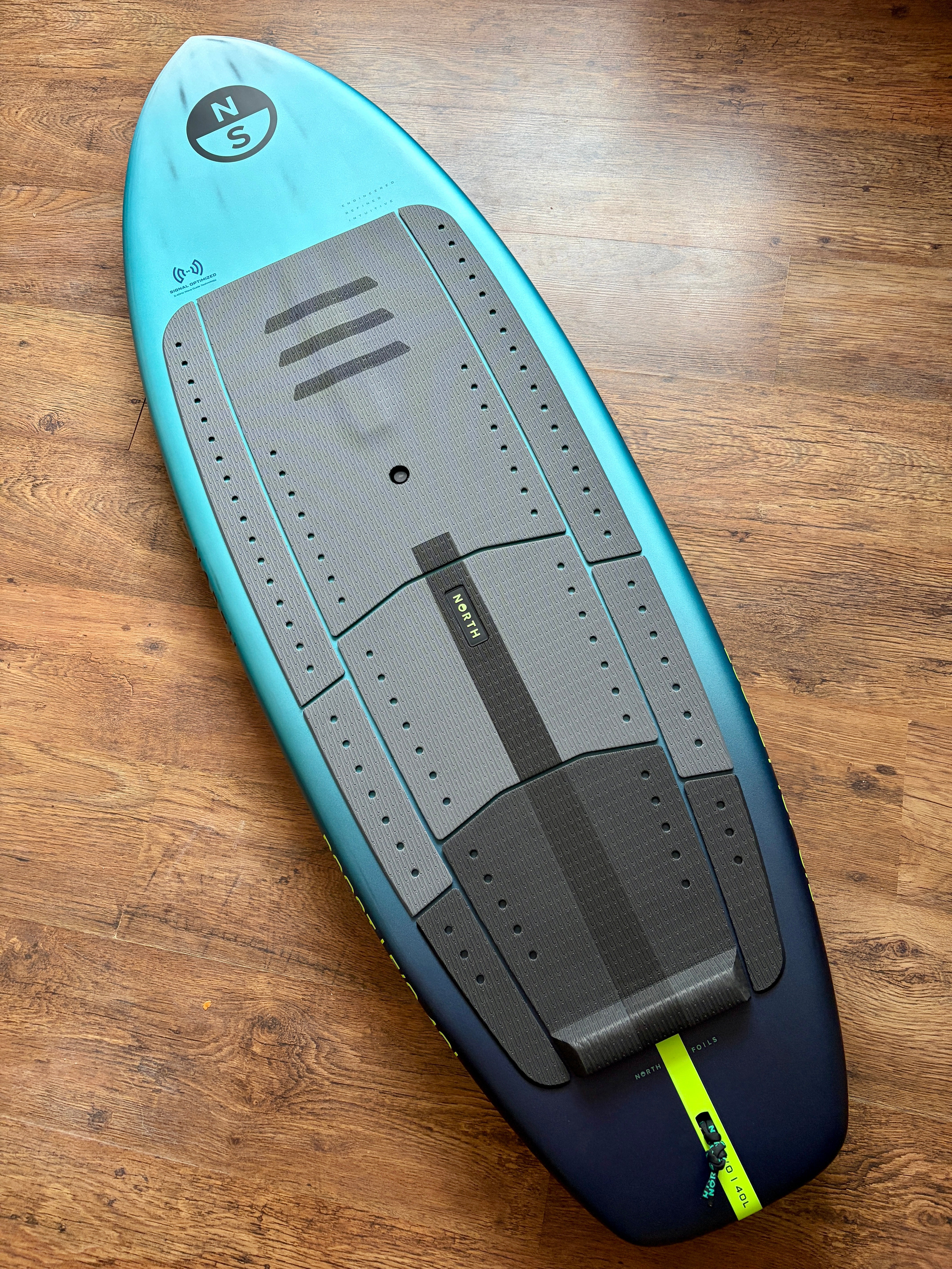 NORTH BOOST FOIL DRIVE TRENCH BOARD 40L